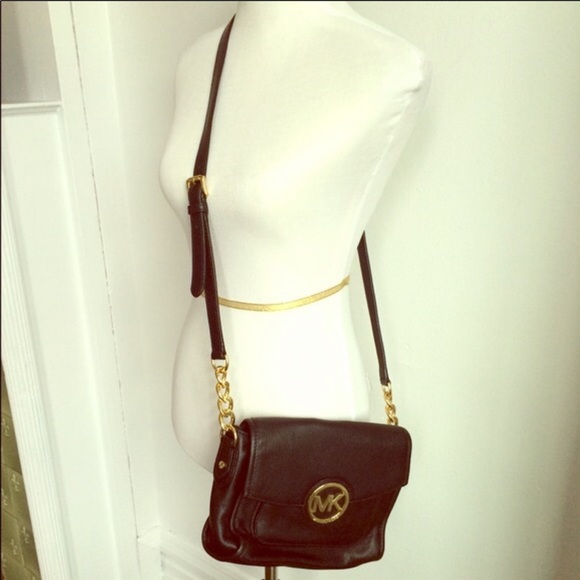 DONATING NEXT WEEK- Michael Kors crossbody bag - Picture 8 of 9